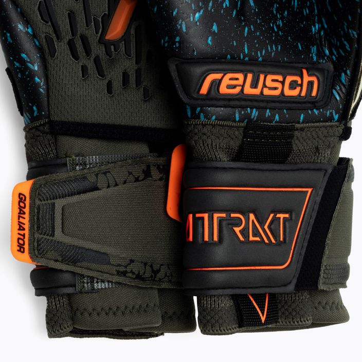 Rękawice bramkarskie Reusch Attrakt Freegel Fusion Ortho-Tec Goaliator desert green/shock orange 5