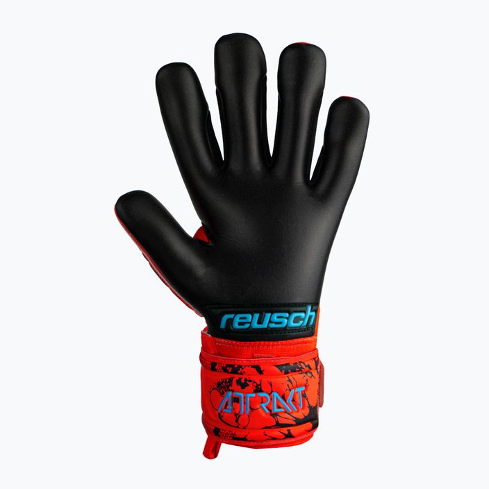 Rękawice bramkarskie Reusch Attrakt Grip Evolution bright red/future blue/black 5