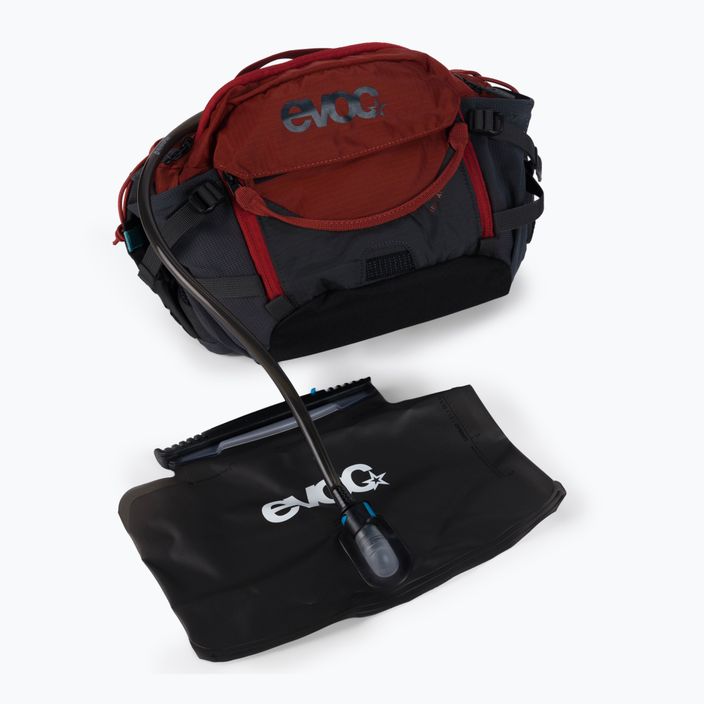 Nerka rowerowa EVOC Hip Pack Pro 3 l z bukłakiem 1.5 l carbon grey/chili red 4