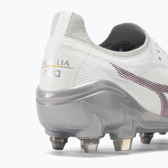 Buty piłkarskie Mizuno Morelia Neo III Elite M white/hologram/cool gray 3c 9