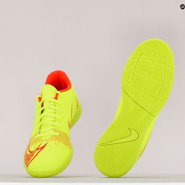 Buty piłkarskie męskie Nike Vapor 14 Club IC volt/bright crimson 10