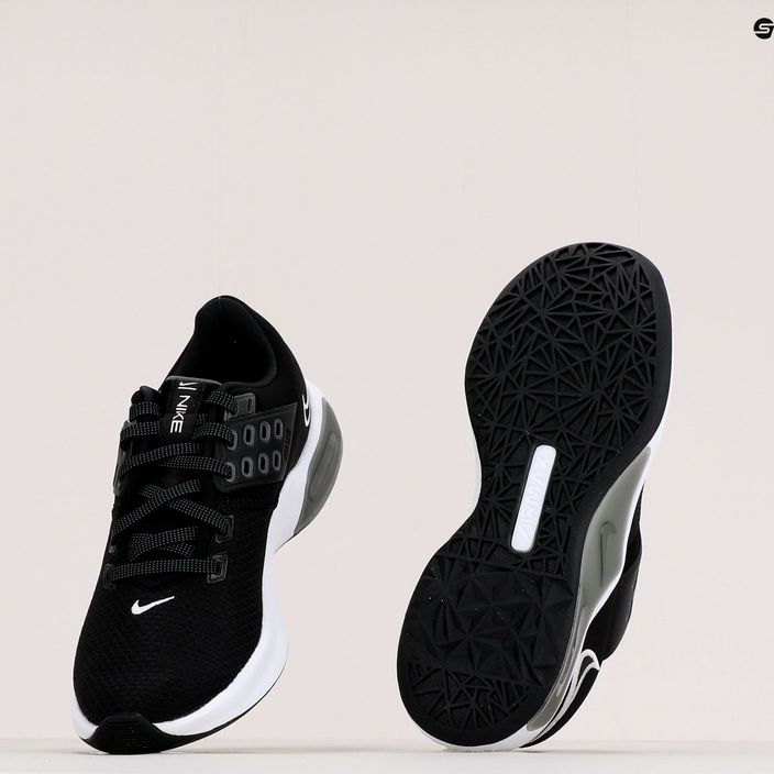 Buty treningowe damskie Nike Air Max Bella Tr 4 black/white/dark smoke grey/iron grey 9