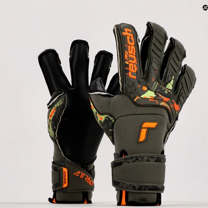 Rękawice bramkarskie Reusch Attrakt Duo Evolution Adaptive Flex desert green/shocking orange/black 13