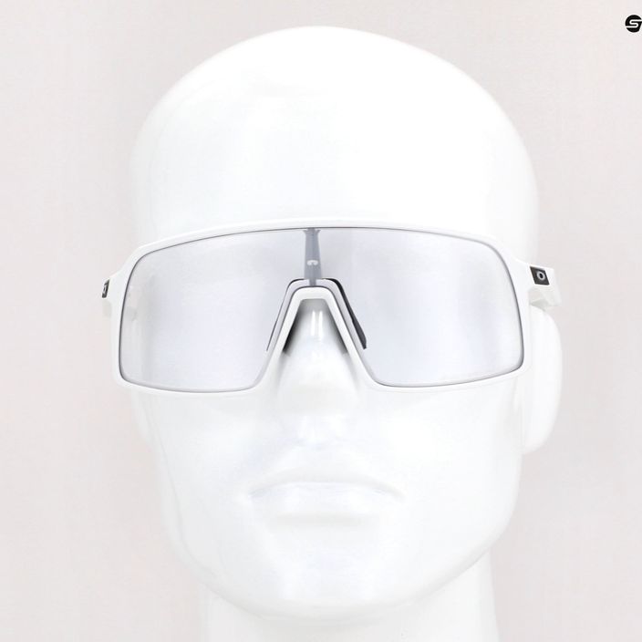 Okulary przeciwsłoneczne Oakley Sutro matte white/clear to black photochromic 11