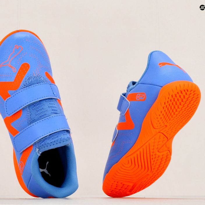 Buty piłkarskie dziecięce PUMA Future Play IT V blue glimmer/puma white/ultra orange 11