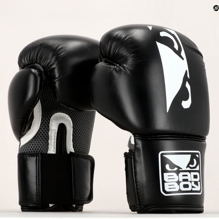 Rękawice bokserskie Bad Boy Titan BBEA0008 black/white 8