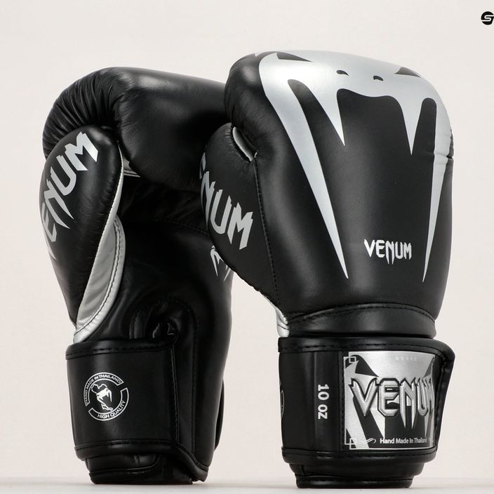 Rękawice bokserskie Venum Giant 3.0 czarno-srebrne 2055-128 10