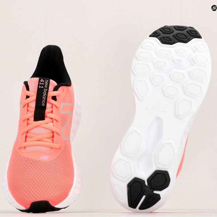 Buty do biegania damskie New Balance 411 v3 pink 18