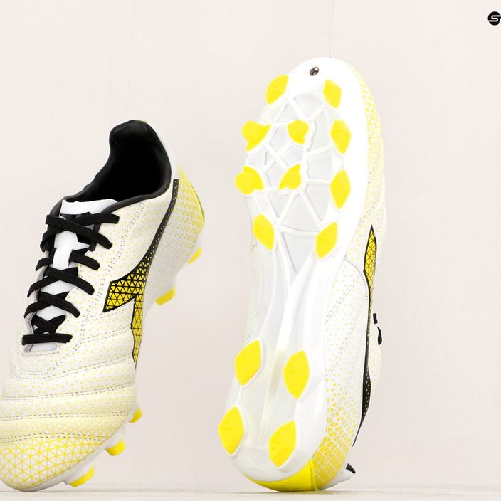 Buty piłkarskie dziecięce Diadora Brasil Elite GR LT LPU Y white/black/fluo yellow 18
