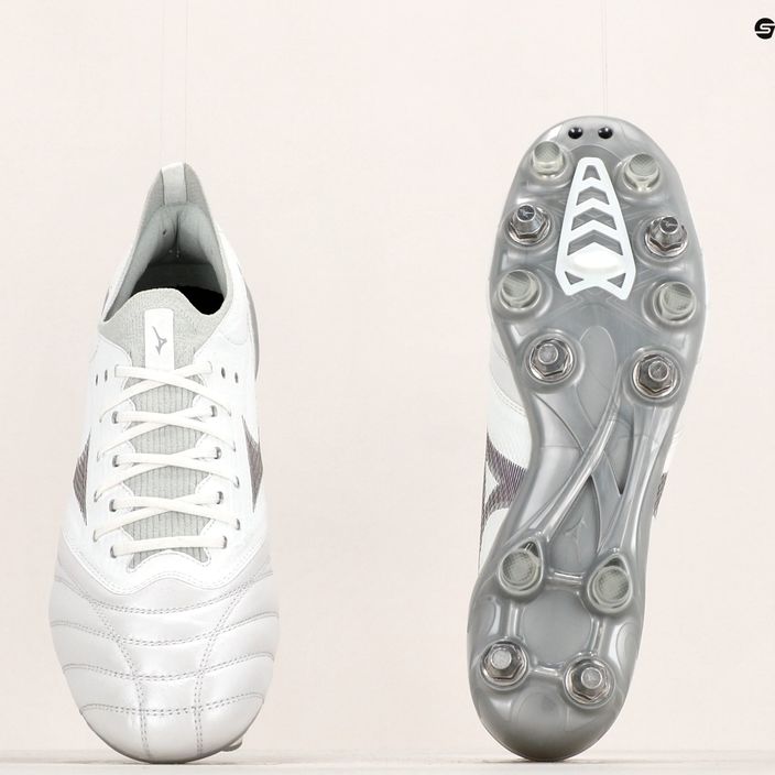 Buty piłkarskie Mizuno Morelia Neo III Elite M white/hologram/cool gray 3c 12