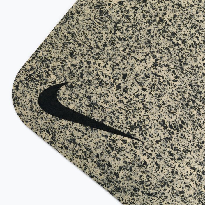 Mata do jogi Nike Flow 4 mm sanddrift/black 3