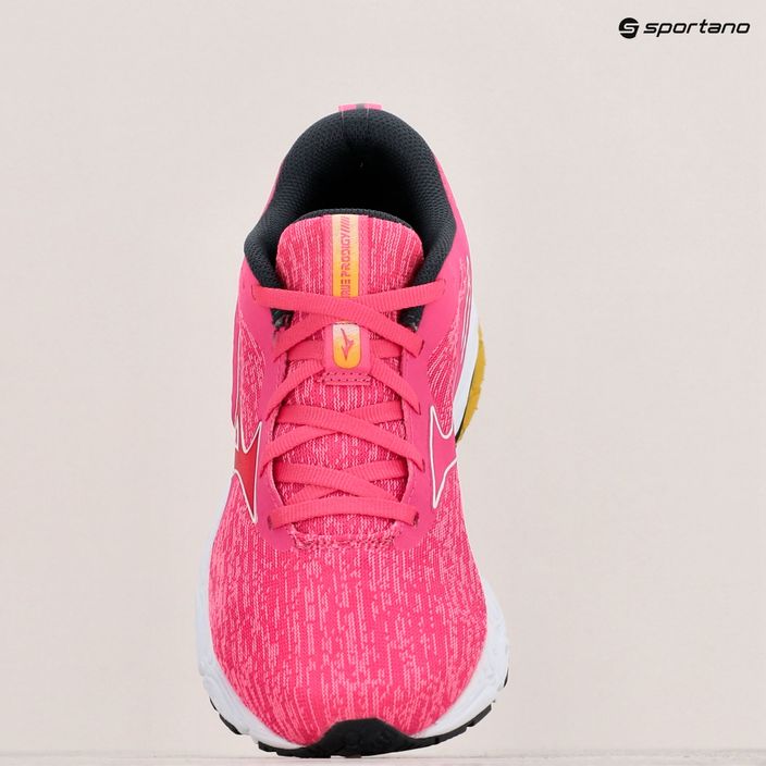 Buty do biegania damskie Mizuno Wave Prodigy 5 vivid pink/snow white/spring 9