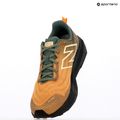 Buty do biegania męskie New Balance FuelCell Venym dried apricot 9