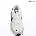 Buty do biegania damskie Nike Revolution 8 Extra Wide white/pure platinum/black 19