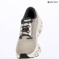 Buty do biegania damskie On Cloudmonster 3 truffle/ivory 9