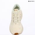 Buty do biegania damskie New Balance Fresh Foam 680's V9 beige 7