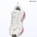 Buty do biegania damskie Nike Vomero Plus white/bleached lilac/metallic silver 18