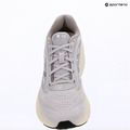 Buty do biegania damskie New Balance Fresh Foam 680's V9 horizon grey/truffle salt 15