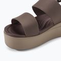 Sandały damskie Crocs Brooklyn Low Wedge mocha/muschroom 7