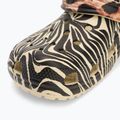 Klapki Crocs Classic Animal Remix bone/multi animal 8