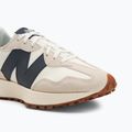 Buty damskie New Balance 327's V1 beige 7