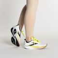 Buty do biegania damskie Brooks Hyperion Max white/black/nightlife 2