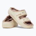 Klapki Crocs Classic Cozzzy Sandal bone/mushroom 13