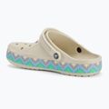 Klapki Crocs Bayaband Chevron Band Clog stucco/multi 4