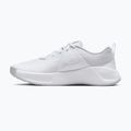 Buty treningowe damskie Nike MC Trainer 3 white/photon dust/metallic platinum 2