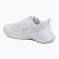 Buty treningowe damskie Nike MC Trainer 3 white/photon dust/metallic platinum 3