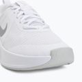 Buty treningowe damskie Nike MC Trainer 3 white/photon dust/metallic platinum 7