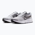 Buty do biegania męskie Nike Run Defy wolf grey/white/iron grey/black 3