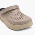 Klapki Crocs Inmotion Clog taupe 8