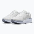 Buty do biegania damskie Nike Winflo 11 summit white/metallic silver 3