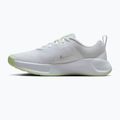 Buty treningowe damskie Nike MC Trainer 3 white/metallic silver/barely volt 2
