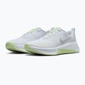 Buty treningowe damskie Nike MC Trainer 3 white/metallic silver/barely volt 3