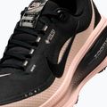 Buty do biegania damskie Nike Vomero 18 GORE-TEX black/crimson tint/black/black 9