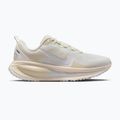 Buty do biegania damskie Nike Vomero 18 ESS summit white/chalk/sea glass/white 8