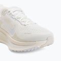 Buty do biegania damskie Nike Vomero 18 ESS summit white/chalk/sea glass/white 7
