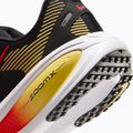 Buty do biegania męskie Nike Vomero 18 black/light crimson/bright crimson 9