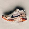 Buty do biegania damskie Nike ACG Zegama Trail summit white/phantom/safety orange/black 12