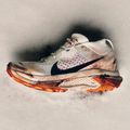 Buty do biegania męskie Nike ACG Zegama Trail summit white/phantom/safety orange/black 13