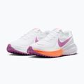 Buty do biegania damskie Nike Revolution 8 white/orange pulse/light magenta 3