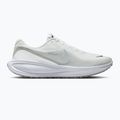 Buty do biegania męskie Nike Revolution 8 summit white/white/metallic silver