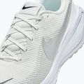 Buty do biegania męskie Nike Revolution 8 summit white/white/metallic silver 4