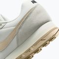 Buty damskie Nike MD Runner 2 SE coconut milk/black/linen/sail 4