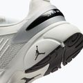 Buty damskie  Jordan Trunner Flow summit white/metallic silver/black 4