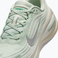 Buty do biegania damskie Nike Vomero Plus light silver/metallic silver 3
