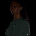 Longsleeve do biegania damski Nike Swift Dri-FIT UV steam 7