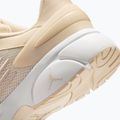 Buty damskie Nike Jordan Trunner Flow legend light brown/white/pale ivory 4